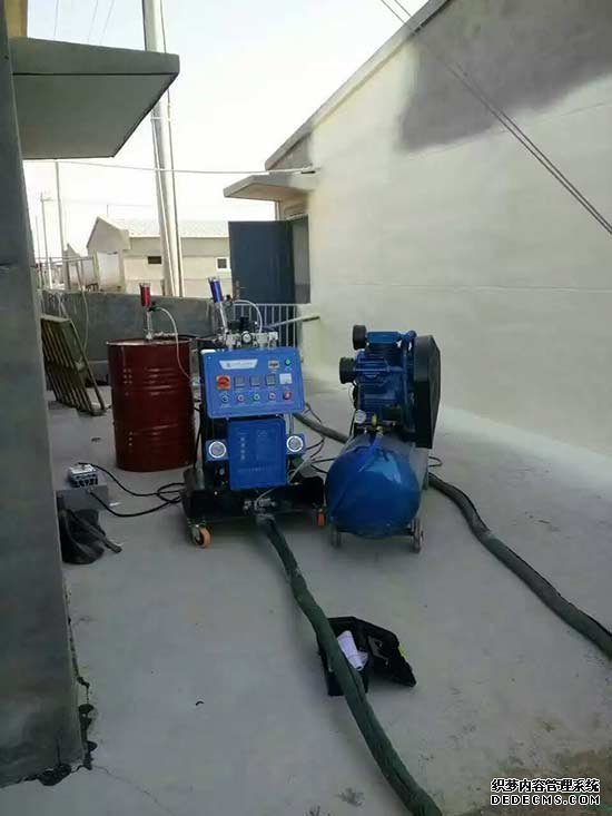 聚脲是耐磨防水涂層領域的新材料(圖2) 屋頂防水聚脲噴涂施工
