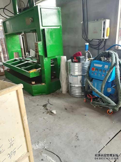 聚脲噴涂機施工的典型應用有哪些案例?(圖2) 機器設備防腐耐磨處理