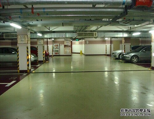 隧道高速路高難度聚脲噴涂施工技術(shù)(圖2) 地下停車(chē)場(chǎng)防腐防水噴涂