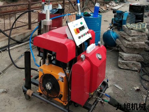 黑龍江聚脲噴涂機(圖1) H5600換鏈接聚脲噴涂機