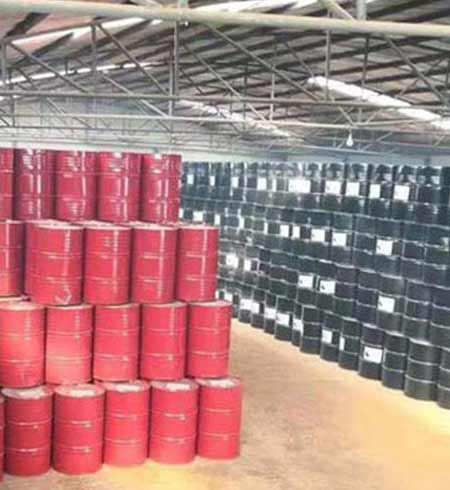 體育看臺噴涂聚脲涂料防護(圖1) 雙組份體育看臺噴涂聚脲涂料