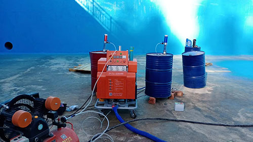 廢水池防腐聚脲噴涂機 防滲水(圖1) 廢水池防腐聚脲噴涂機 防滲水