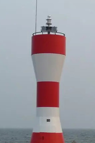 聚脲燈樁 鋼質(zhì)燈樁 海上碼頭燈樁防腐防水噴涂聚脲專用設(shè)備(圖2) 燈樁 鋼質(zhì)燈樁 海上碼頭燈樁防腐防水噴涂聚脲