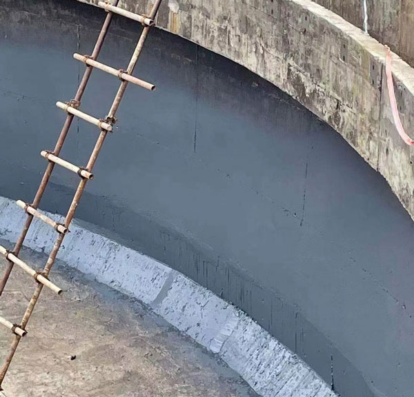 工業污水池防腐 化工廠污水池怎樣做防腐(圖2) 工業污水池防腐噴涂聚脲案例