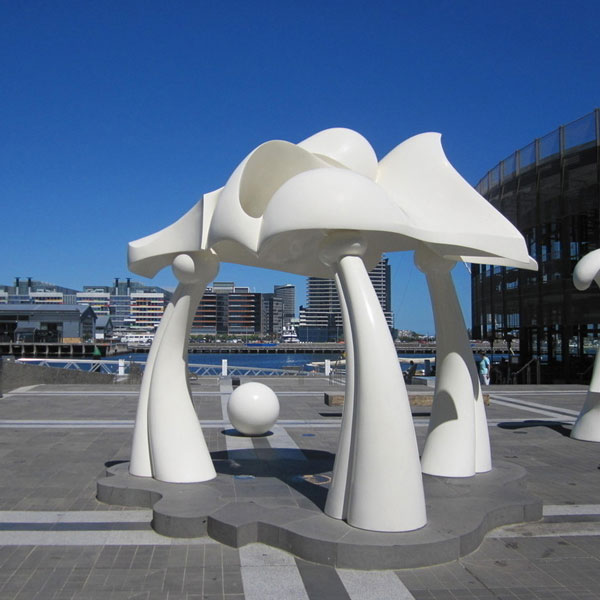 聚脲和聚氨酯防水 能用一樣的噴涂機嗎(圖3) 泡沫雕塑防護噴涂聚脲