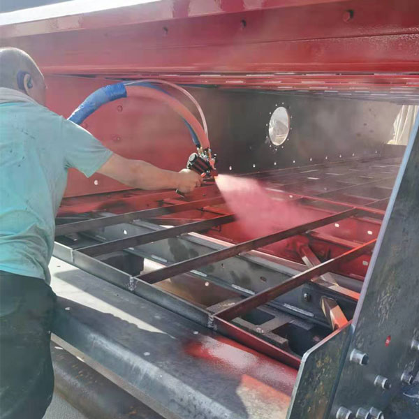 聚脲和聚氨酯防水 能用一樣的噴涂機嗎(圖2) 礦山機械防腐耐磨噴涂聚脲