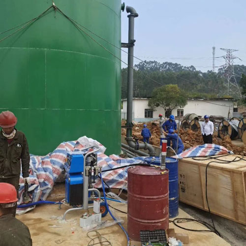 聚脲噴涂機(jī) 罐體噴涂防腐(圖2) 罐體噴涂防腐聚脲材料