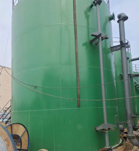 化工液體儲(chǔ)罐防腐聚脲價(jià)格(圖1) 化工液體儲(chǔ)罐防腐